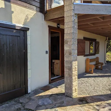 Avec Vue Et Acces Au De La Raviege Appartement *